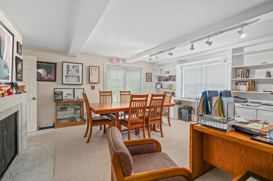 More Photos Of 2 douglas Pike, Smithfield Medical For Lease