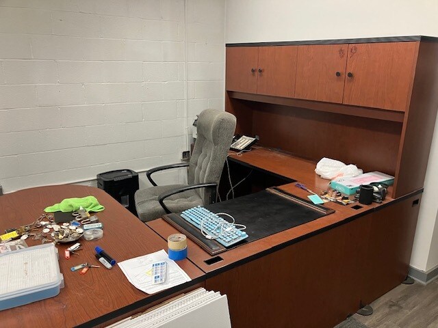 More Photos Of 1110 Island Ave, McKees Rocks Warehouse For Lease