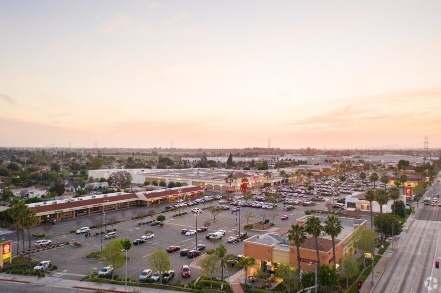 More Photos Of 8600-8800 Whittier Blvd, Pico Rivera Unknown For Lease