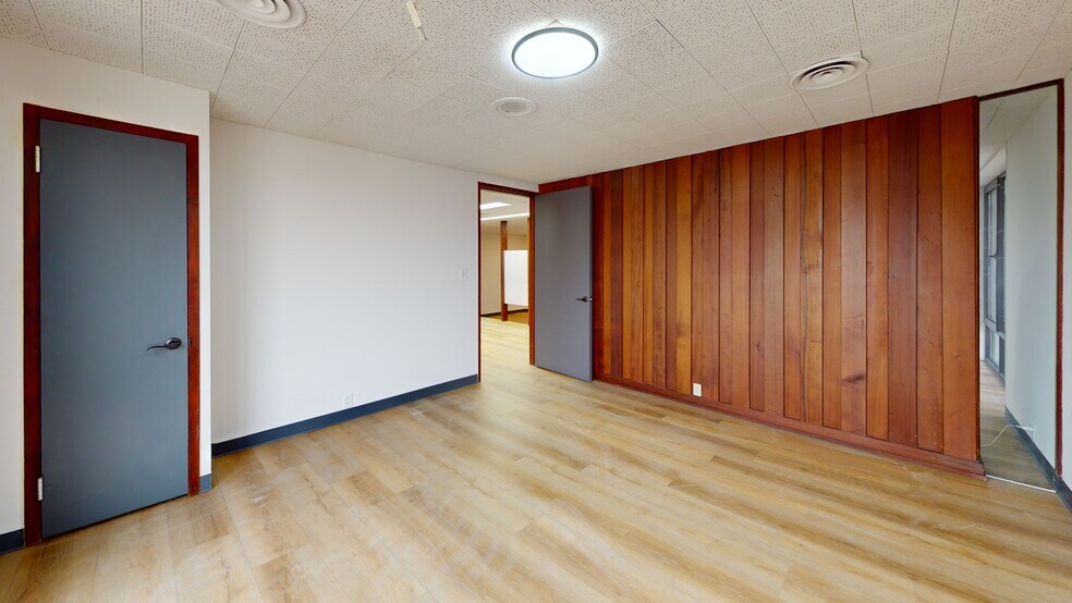 More Photos Of 2853 Park Ave, Minneapolis Office For Lease