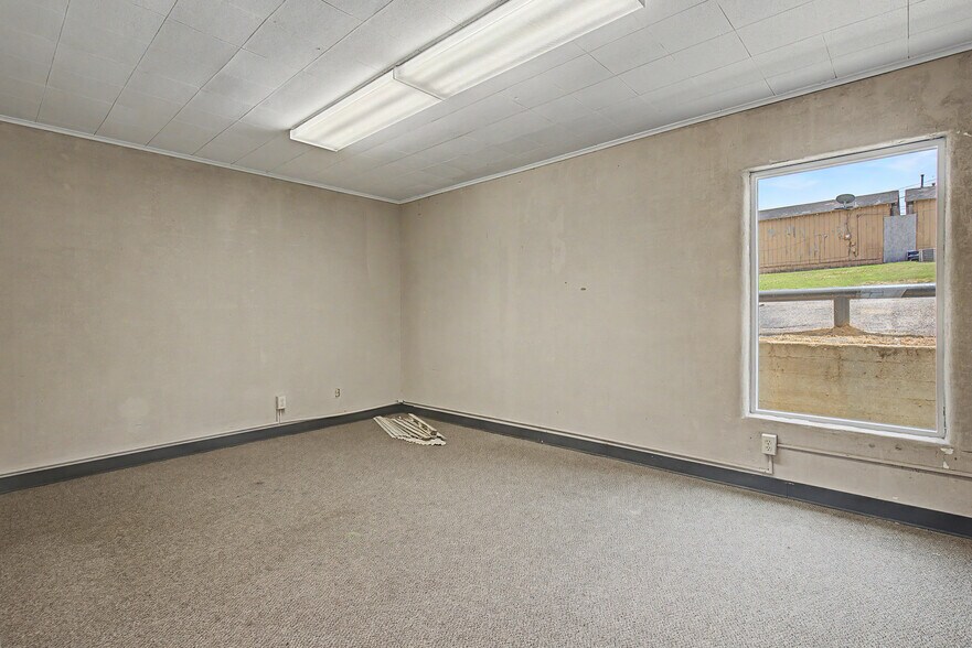 More Photos Of 1117 10th St, Huntsville Office For Lease