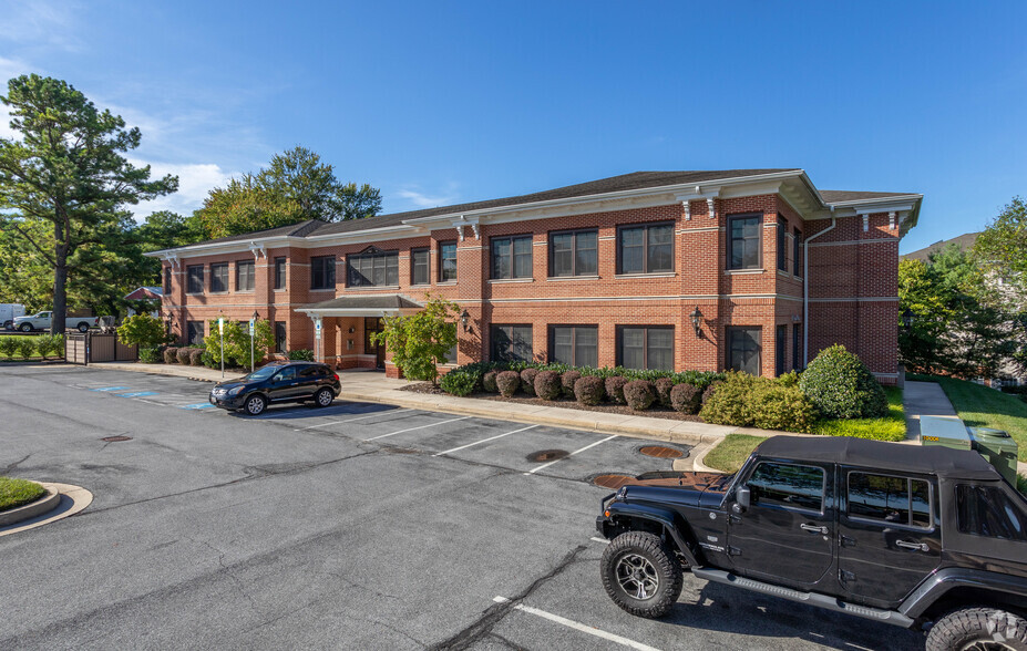 Primary Photo Of 113 Westminster Pike, Reisterstown Medical For Sale