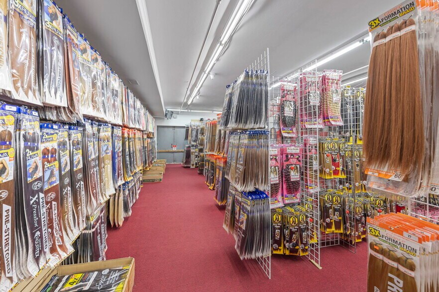 More Photos Of 110 S Florissant Rd, Saint Louis Storefront For Sale
