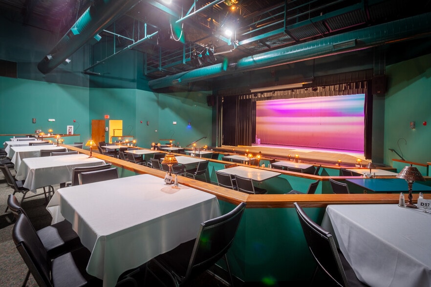 More Photos Of 101 Spring St, Excelsior Springs Theater Concert Hall For Sale