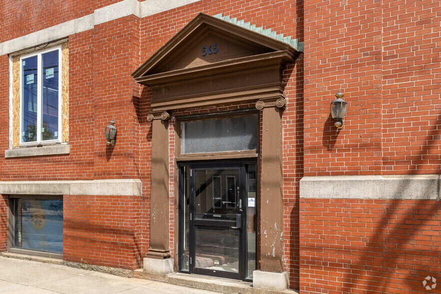 More Photos Of 565 N Main St, Woonsocket Warehouse For Sale
