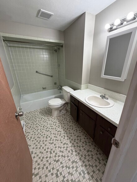 More Photos Of 115 Willow St, Lockport Multifamily For Sale