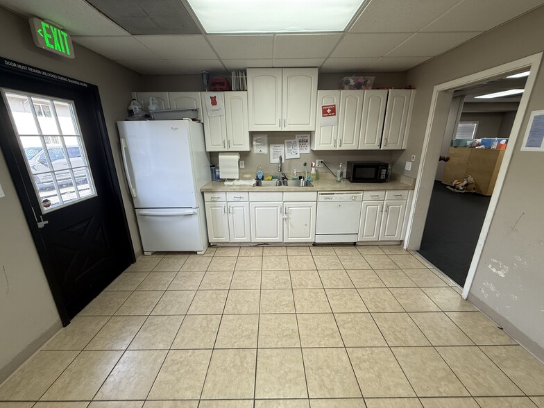More Photos Of 2845 Marconi Ave, Sacramento Office For Sale