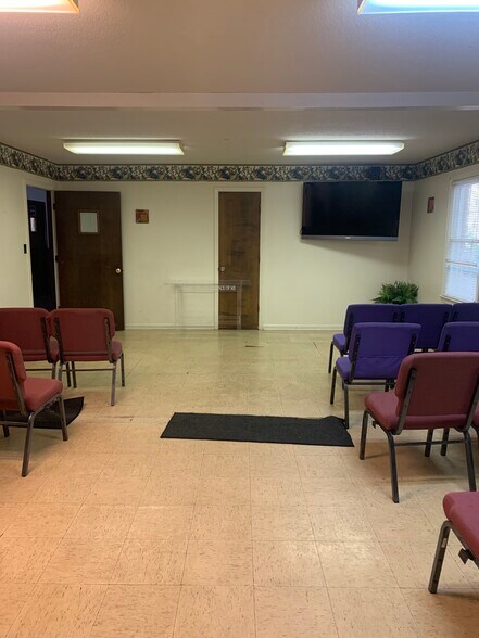 More Photos Of 3908 S New Hope Rd, Gastonia Religious Facility For Sale