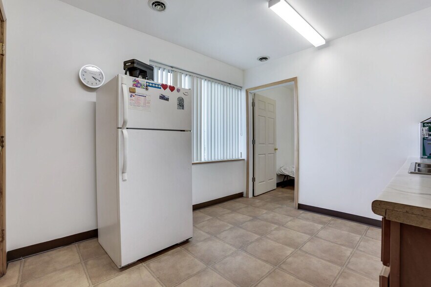 More Photos Of 2591 Harrison Rd, Columbus Warehouse For Sale