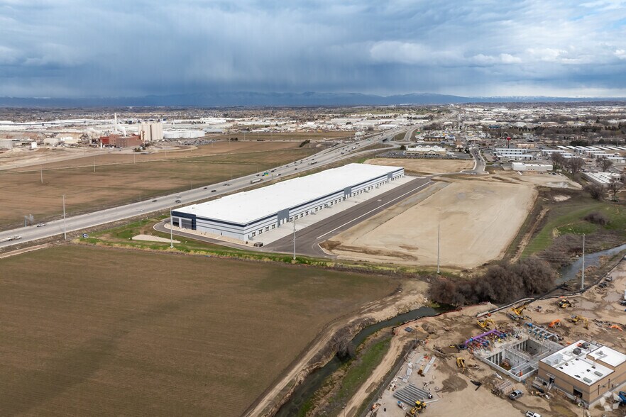 More Photos Of 216 Shannon Dr, Nampa Warehouse For Lease