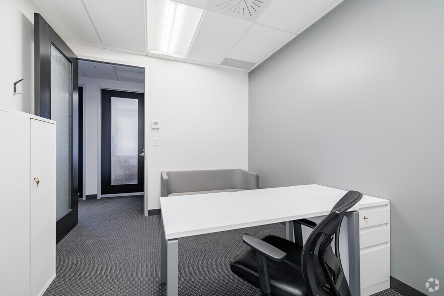 More Photos Of 1020 Rue Bouvier, Québec Coworking Space