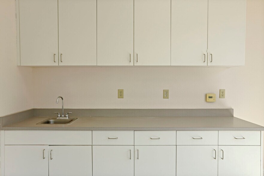 More Photos Of 3133 W March Ln, Stockton Medical For Lease