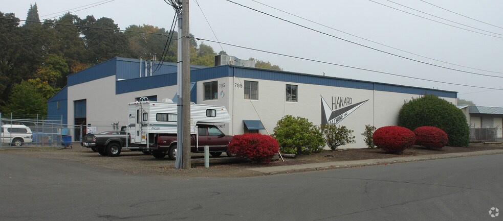 Primary Photo Of 795 9th St NW, Salem Manufacturing For Lease