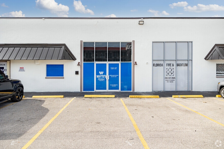 More Photos Of 2012-2024 Beacon Manor Dr, Fort Myers Unknown For Lease