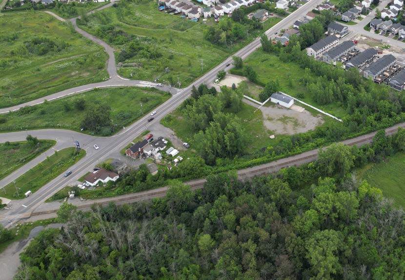 More Photos Of Boul Sainte-Rose, Laval Land For Sale