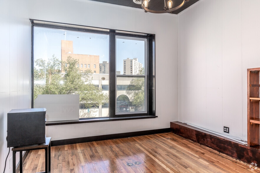 More Photos Of 136 Court St, Binghamton Apartments For Sale
