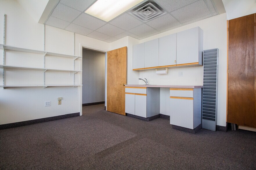 More Photos Of 10 Winthrop St, Worcester Medical For Lease