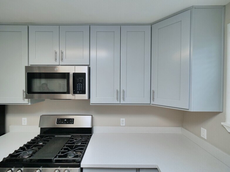 More Photos Of 1315 135th Ave, San Leandro Apartments For Sale