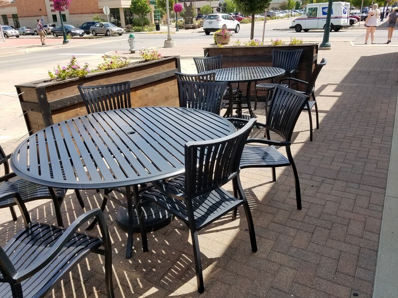 More Photos Of 419 Main St, Cedar Falls Storefront For Sale