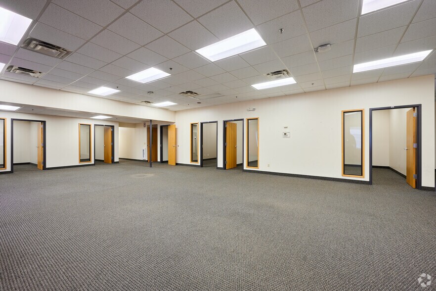 More Photos Of 300 Main St, East Rochester Medical For Lease