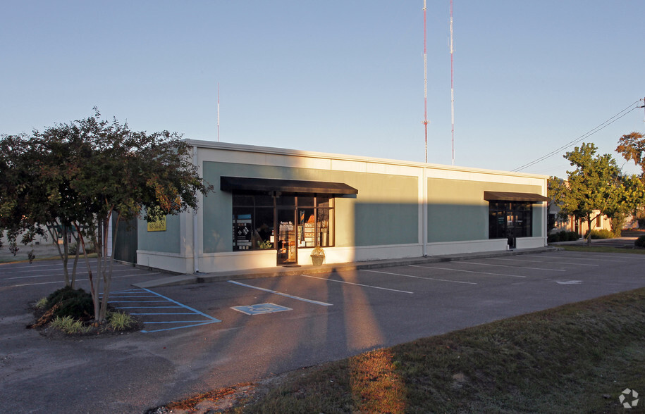 Primary Photo Of 455 Deanna Ln, Wando Storefront Retail Office For Sale