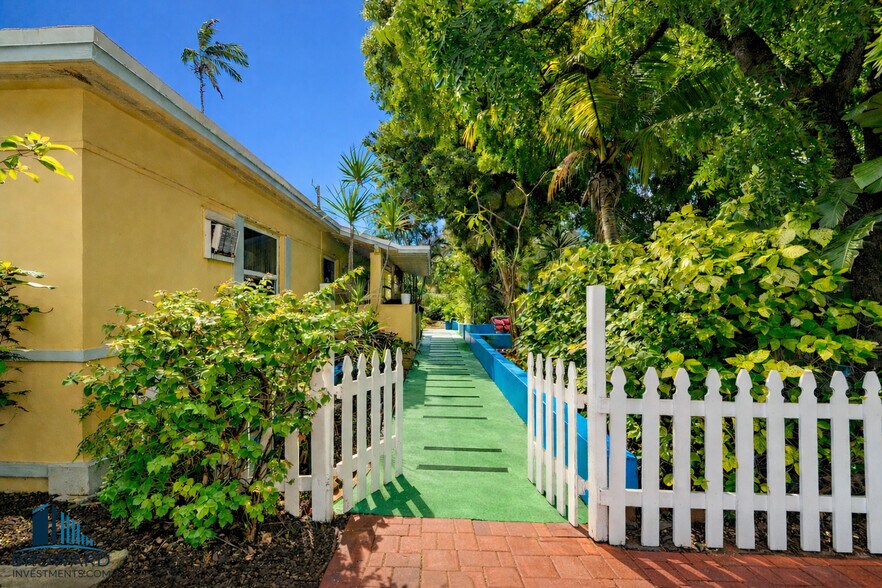 More Photos Of 255 SW 15th St, Dania Beach Apartments For Sale