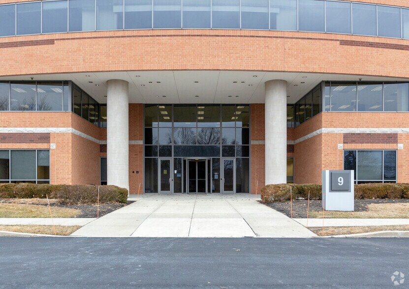 More Photos Of 9 Roszel Rd, West Windsor Office For Lease