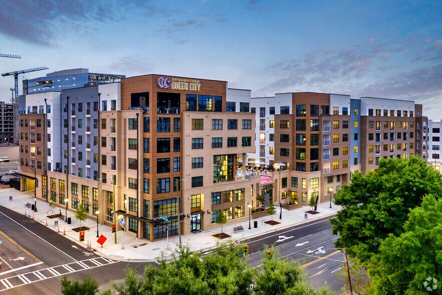 More Photos Of 101 W Morehead St, Charlotte Apartments For Lease