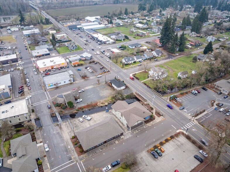 More Photos Of 410 N 1st Ave, Stayton Office For Sale