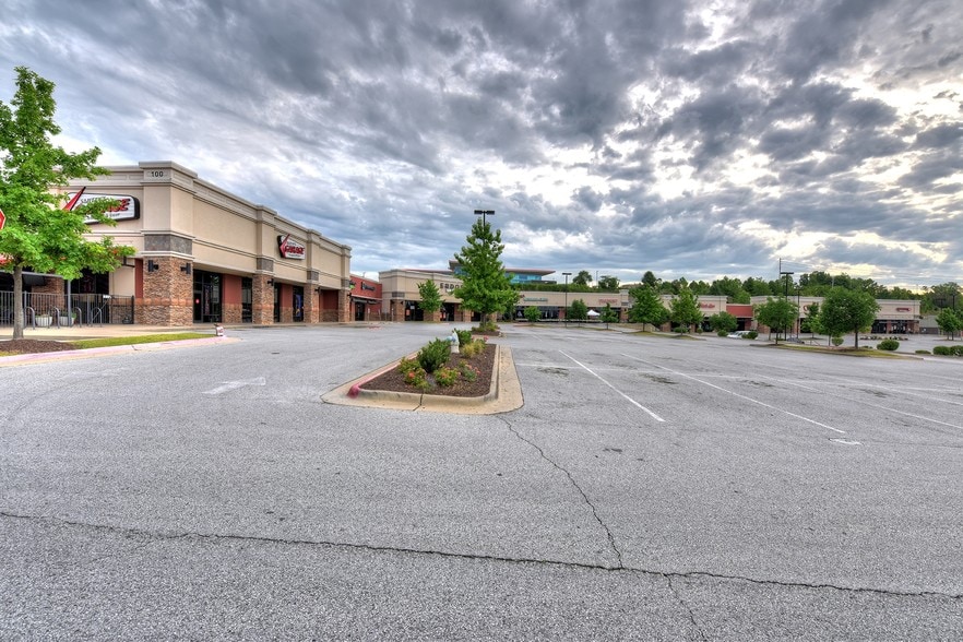 More Photos Of 100 E Joyce Blvd, Fayetteville Unknown For Lease
