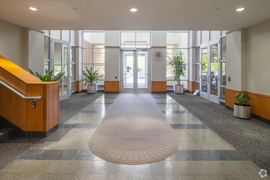 More Photos Of 7447 E Berry Ave, Greenwood Village Medical For Lease