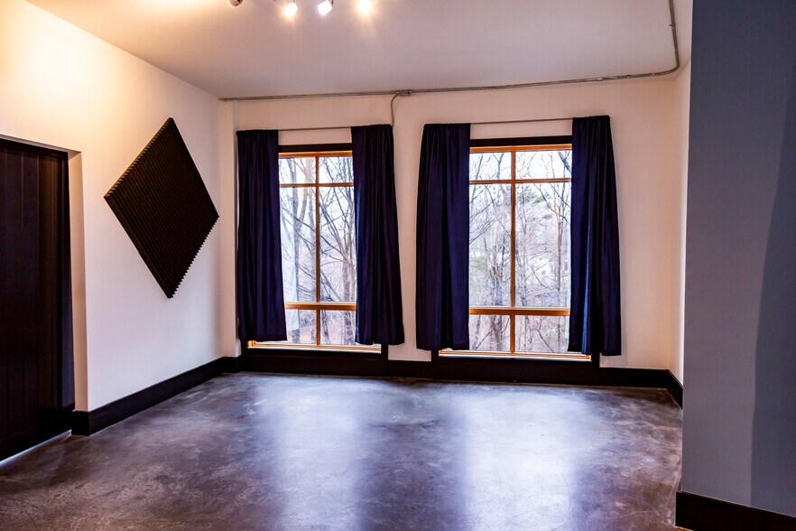 More Photos Of 319 Atlanta St SE, Marietta Office For Lease