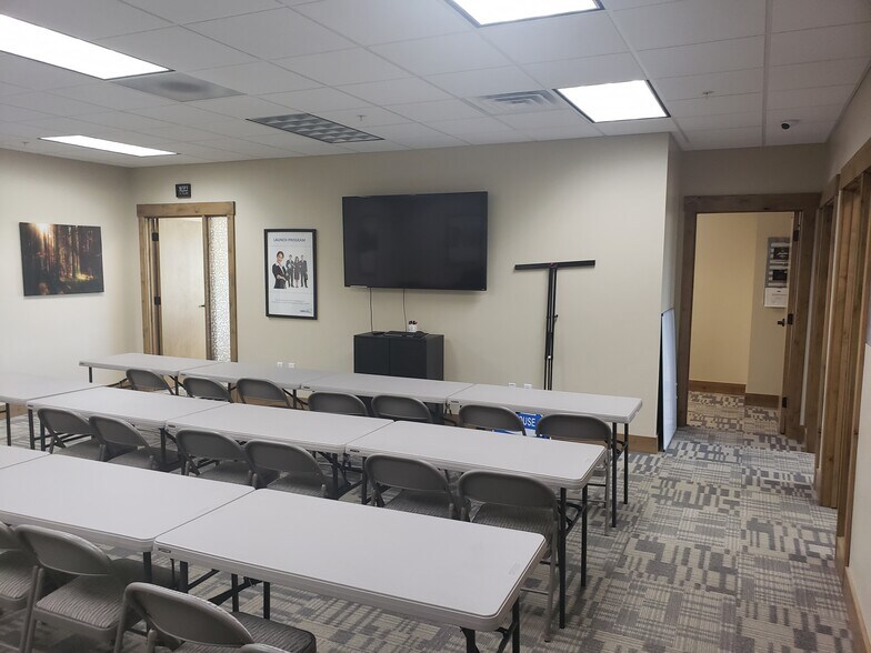 More Photos Of 12427 S Pasture Rd, Riverton Medical For Lease