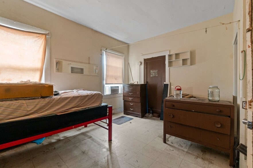 More Photos Of 2301 Maryland Ave, Baltimore Apartments For Sale