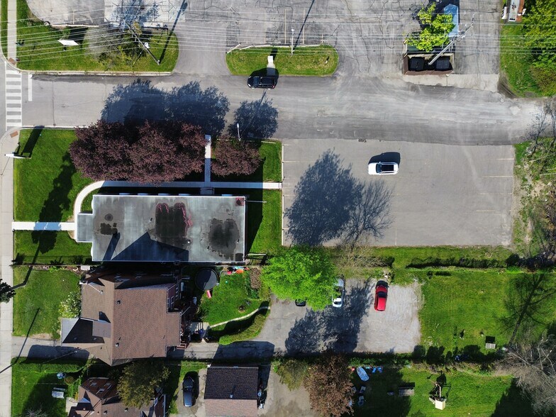 More Photos Of 191 Queensway W, Simcoe Office For Lease
