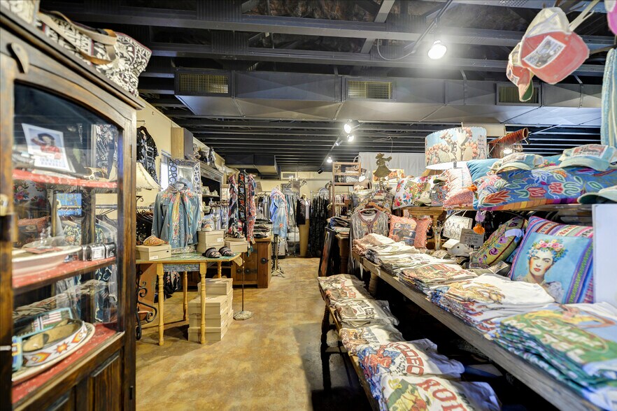 More Photos Of 6195 E Cave Creek Rd, Cave Creek Storefront Retail Office For Sale