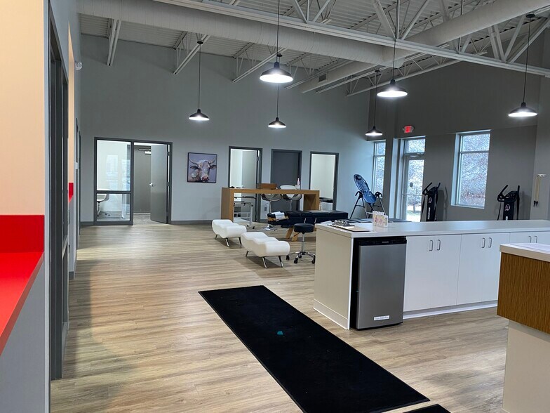 More Photos Of 6031-6045 Transit Rd, East Amherst Unknown For Lease