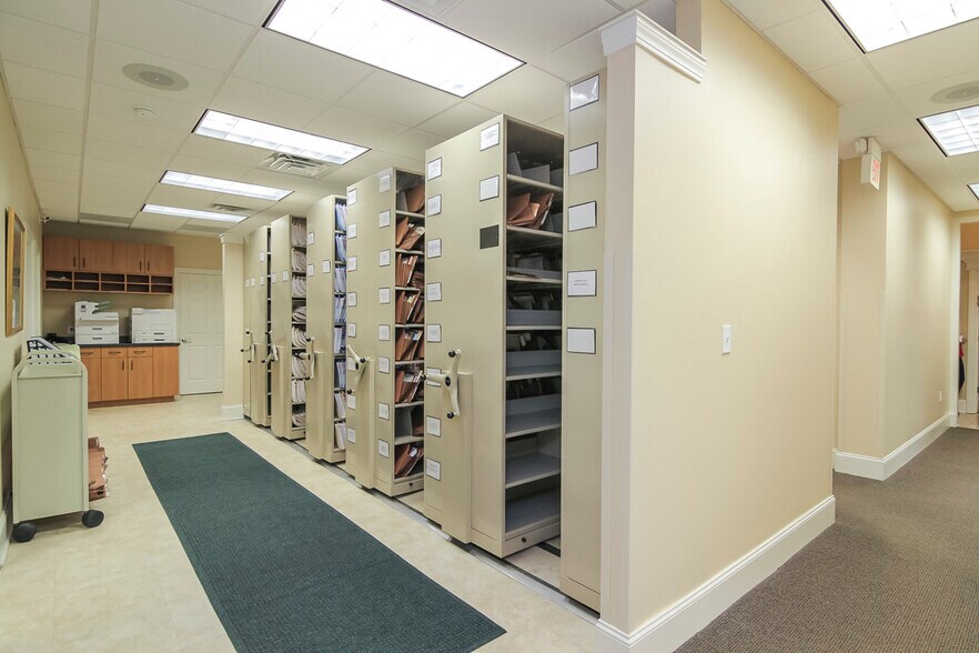 More Photos Of 3220 Office Pointe Pl, Louisville Office For Sale