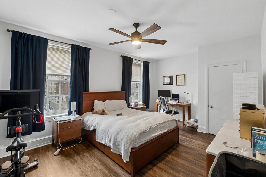 More Photos Of 1600 Spruce St, Philadelphia Apartments For Sale