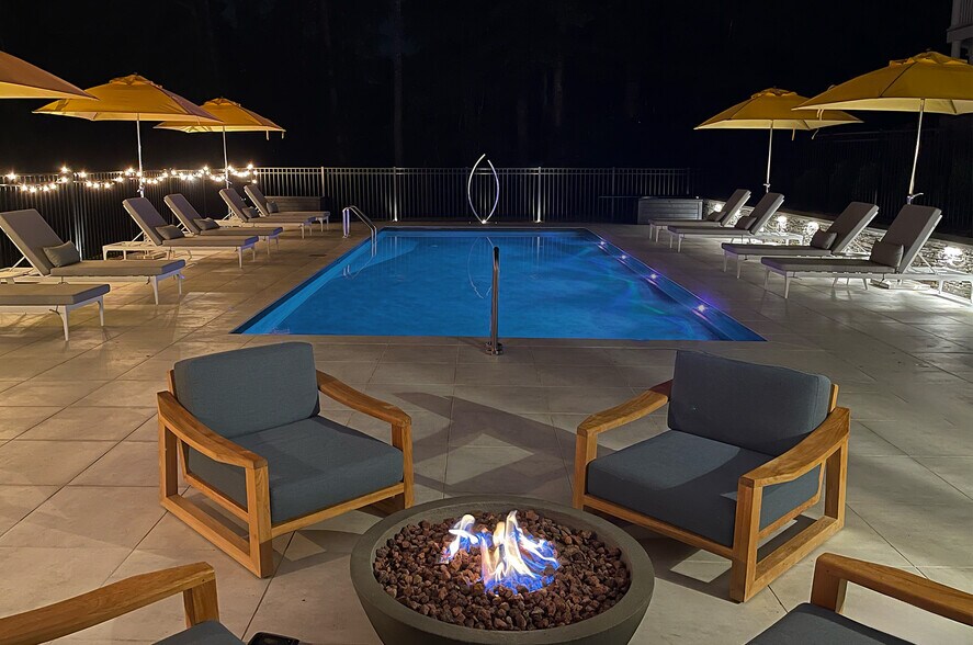 More Photos Of 9 Chambers Rd, West Park Lodge Meeting Hall For Sale