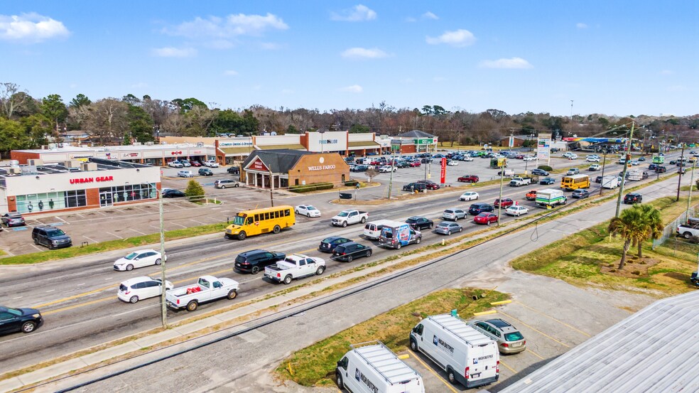 More Photos Of 4400 Dorchester Rd, North Charleston Freestanding For Sale