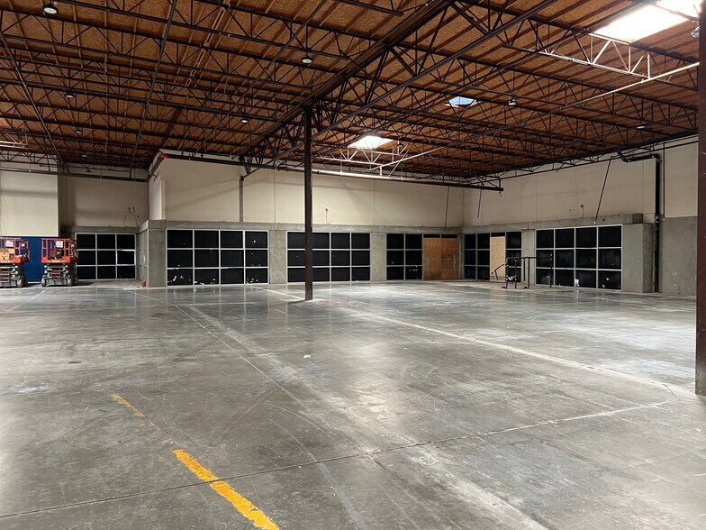 More Photos Of 701 Corporate Center Dr, Pomona Research And Development For Sale