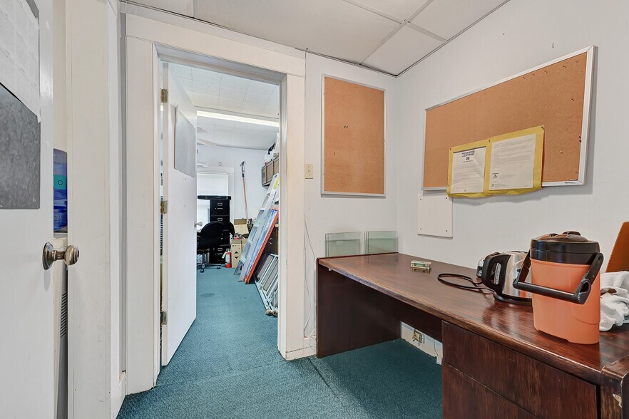 More Photos Of 17934 Kuykendahl Rd, Spring Storefront For Sale
