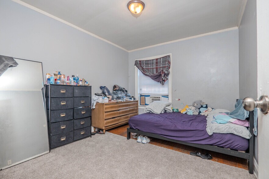 More Photos Of 7701 S Eggelston St, Chicago Apartments For Sale