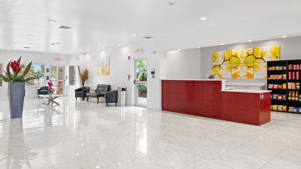 More Photos Of 5859 American Way, Orlando Hotel For Sale