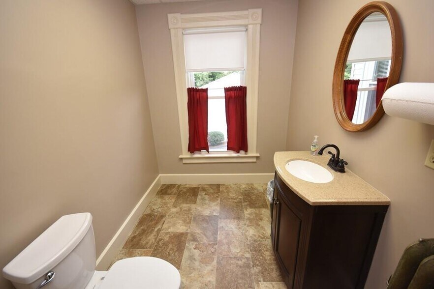 More Photos Of 1500 N Main St, Palmer Office Residential For Sale