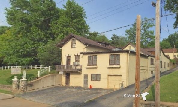 More Photos Of 1219 S Main St, Saint Charles Restaurant For Sale