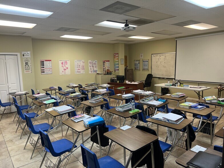 More Photos Of 1660-1670 Wilshire Blvd, Los Angeles Office For Sale