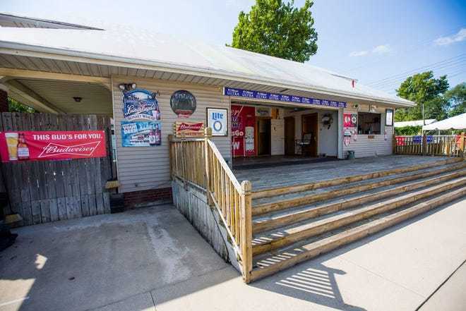 More Photos Of 1505 W Indiana Ave, South Bend Restaurant For Sale