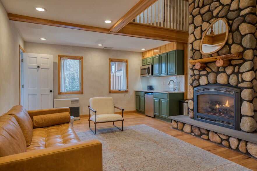 More Photos Of 218 NY-296, Windham Hotel For Sale